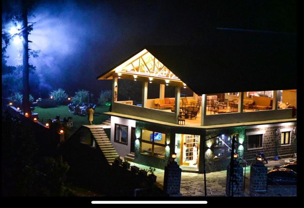 raeen khana hotel nathigali